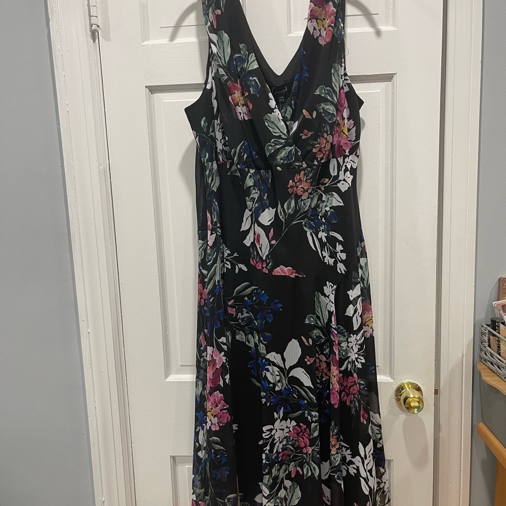 Connected Apparel Black Floral Maxi Dress